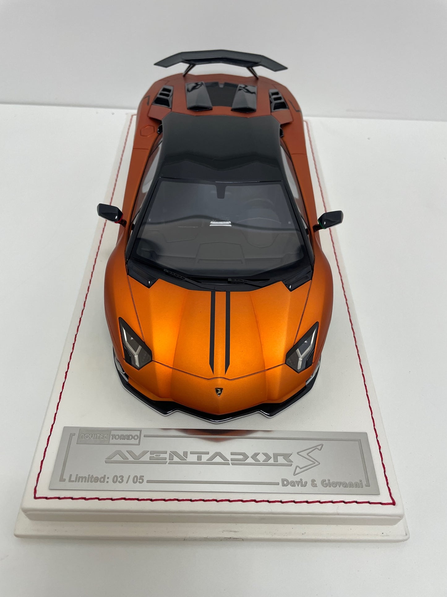 Lamborghini Aventador S (matt orange)