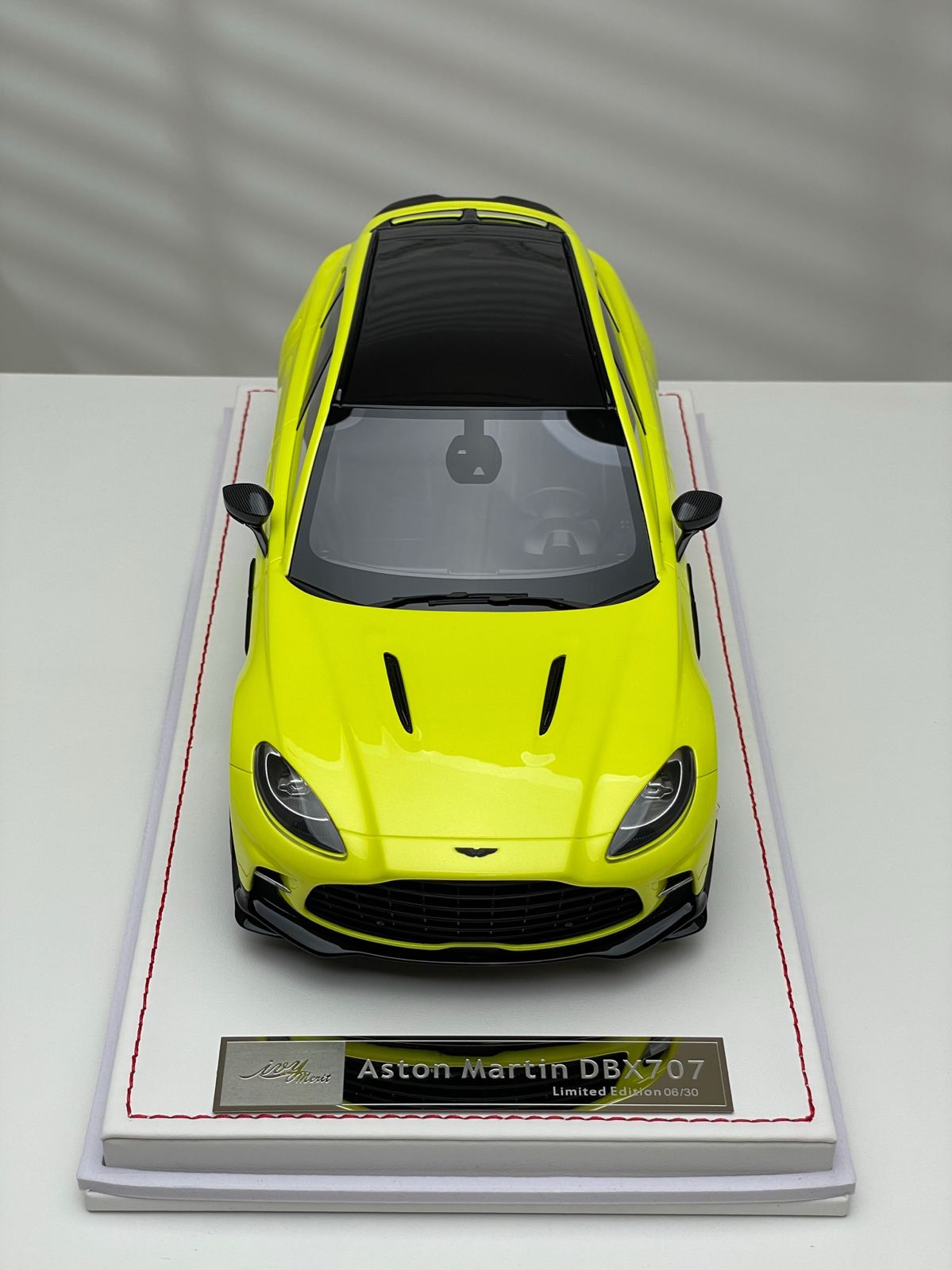 Aston Martin DBX707 (Acid Green)