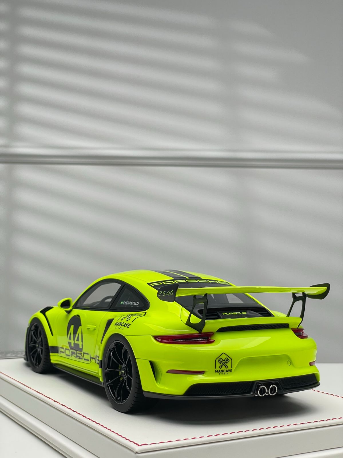 Porsche 911 GT3 RS (Acid Green)