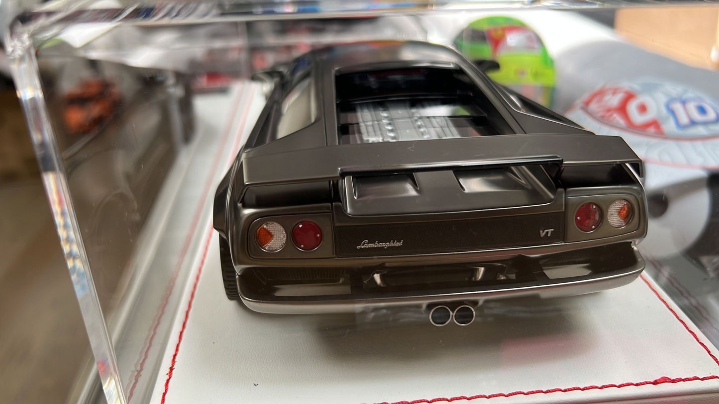 Lamborghini Diablo (Matt Chrome Grey) 1:18 scale