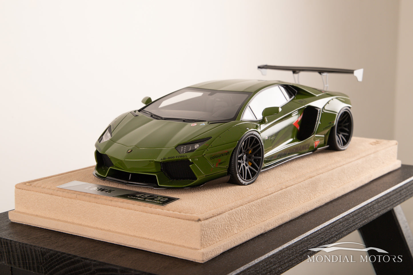 Lamborghini Aventador LBWK 1:18