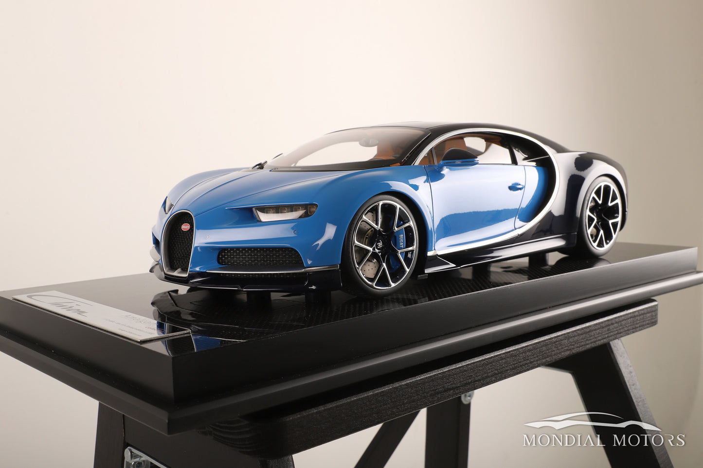 Bugatti Chiron 1:12