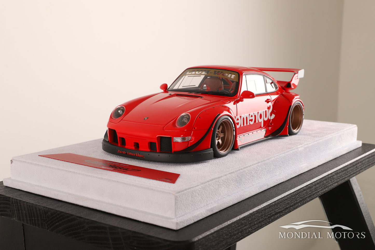 Porsche RWB 993 Medusa (Supreme) 1:18