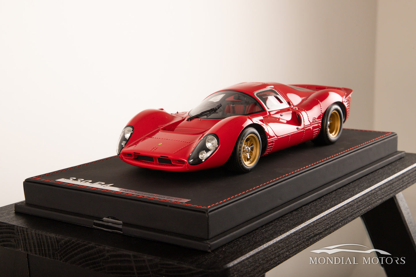 Ferrari 330 P4 1:18