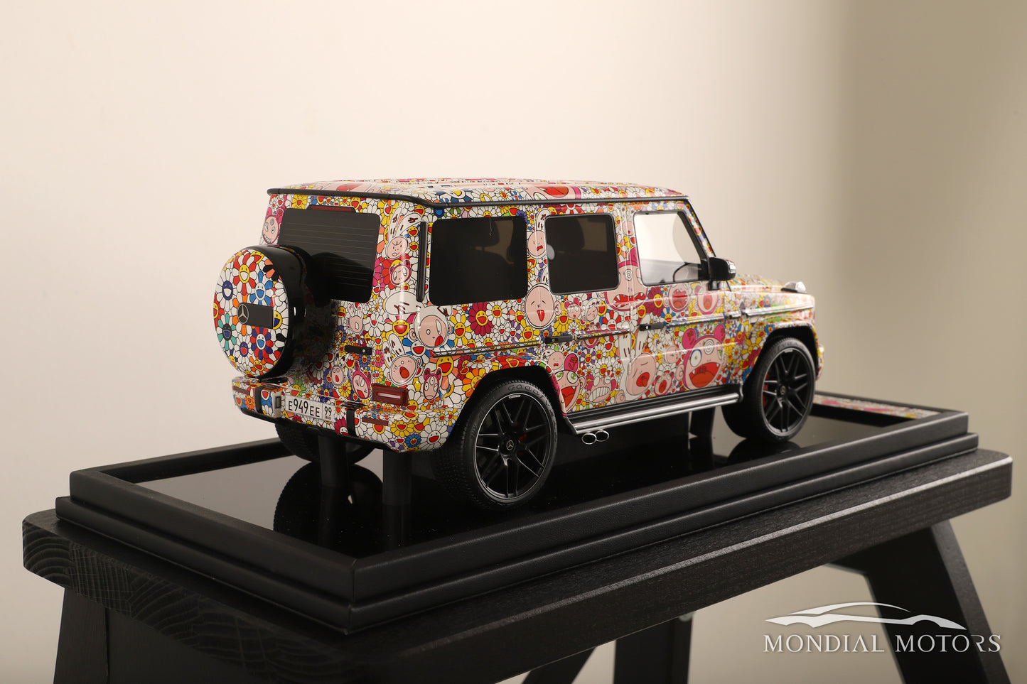 Mercedes-AMG G63 (Takashi Murakami Edition) 1:18