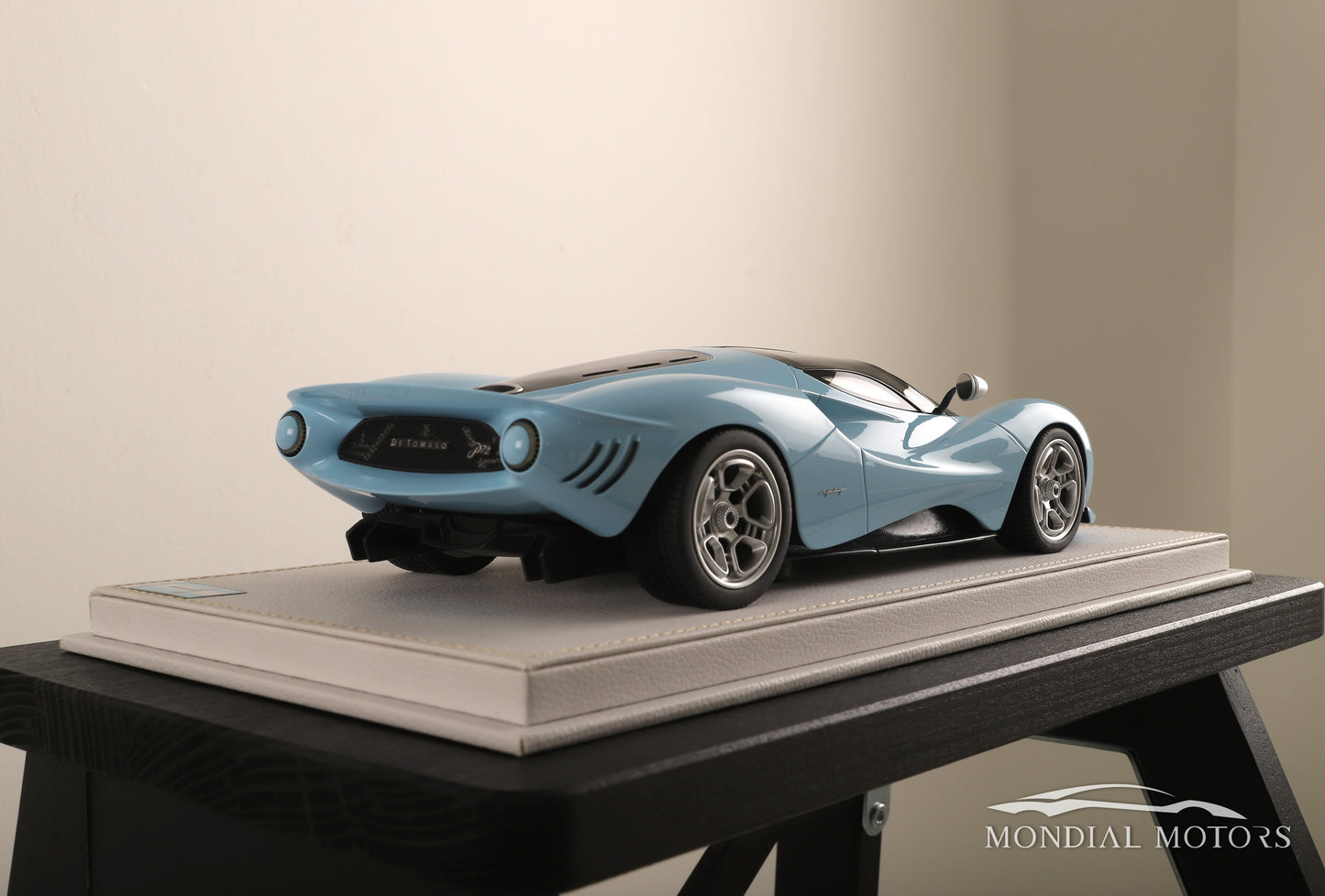 DeTomaso P72 1:18