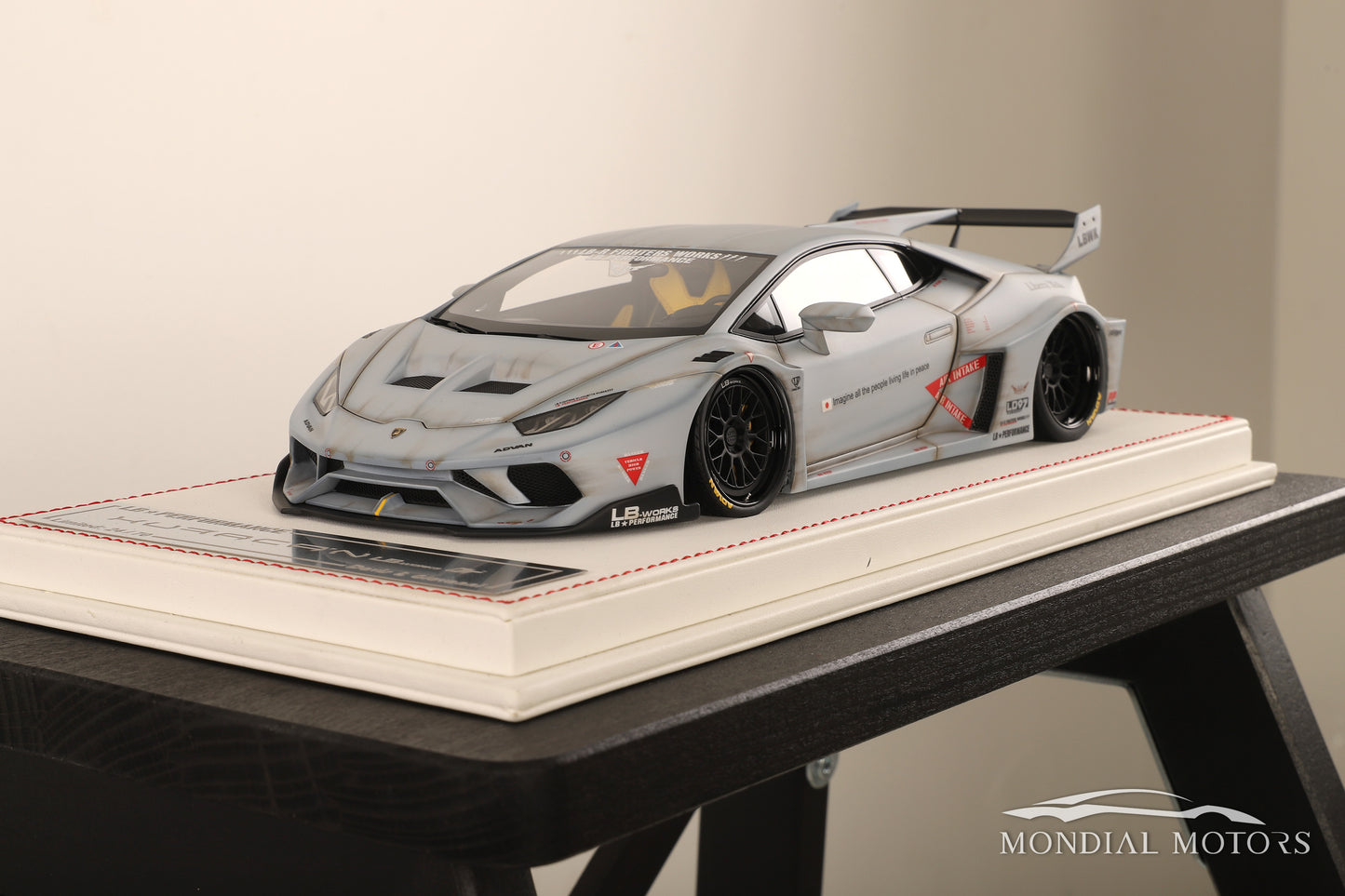 Lamborghini Huracan LBWK 1:18