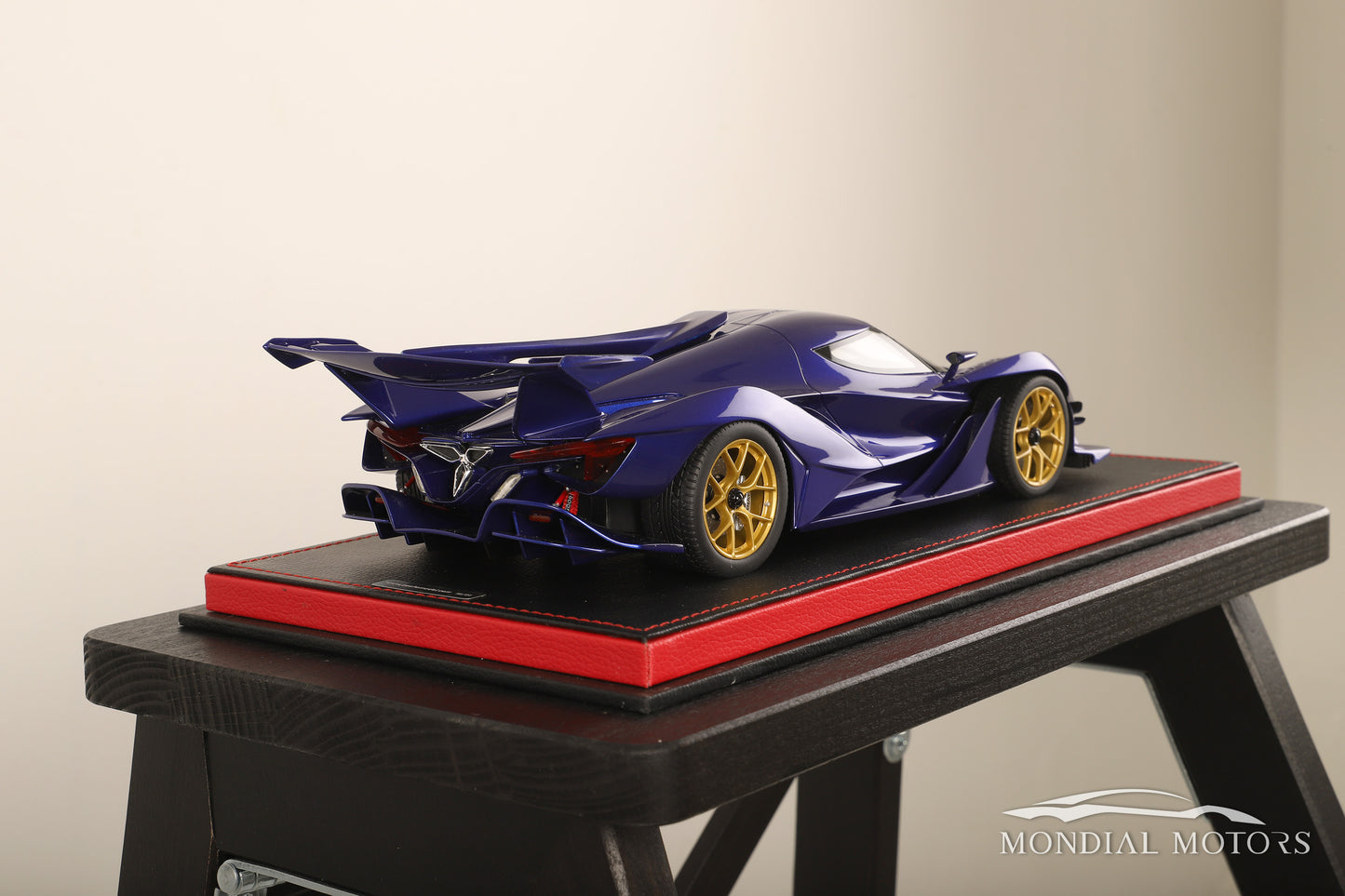 Apollo IE 1:18