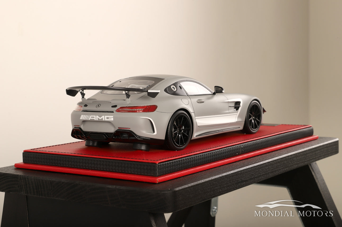 Mercedes-AMG GT4 Test Car 1:18