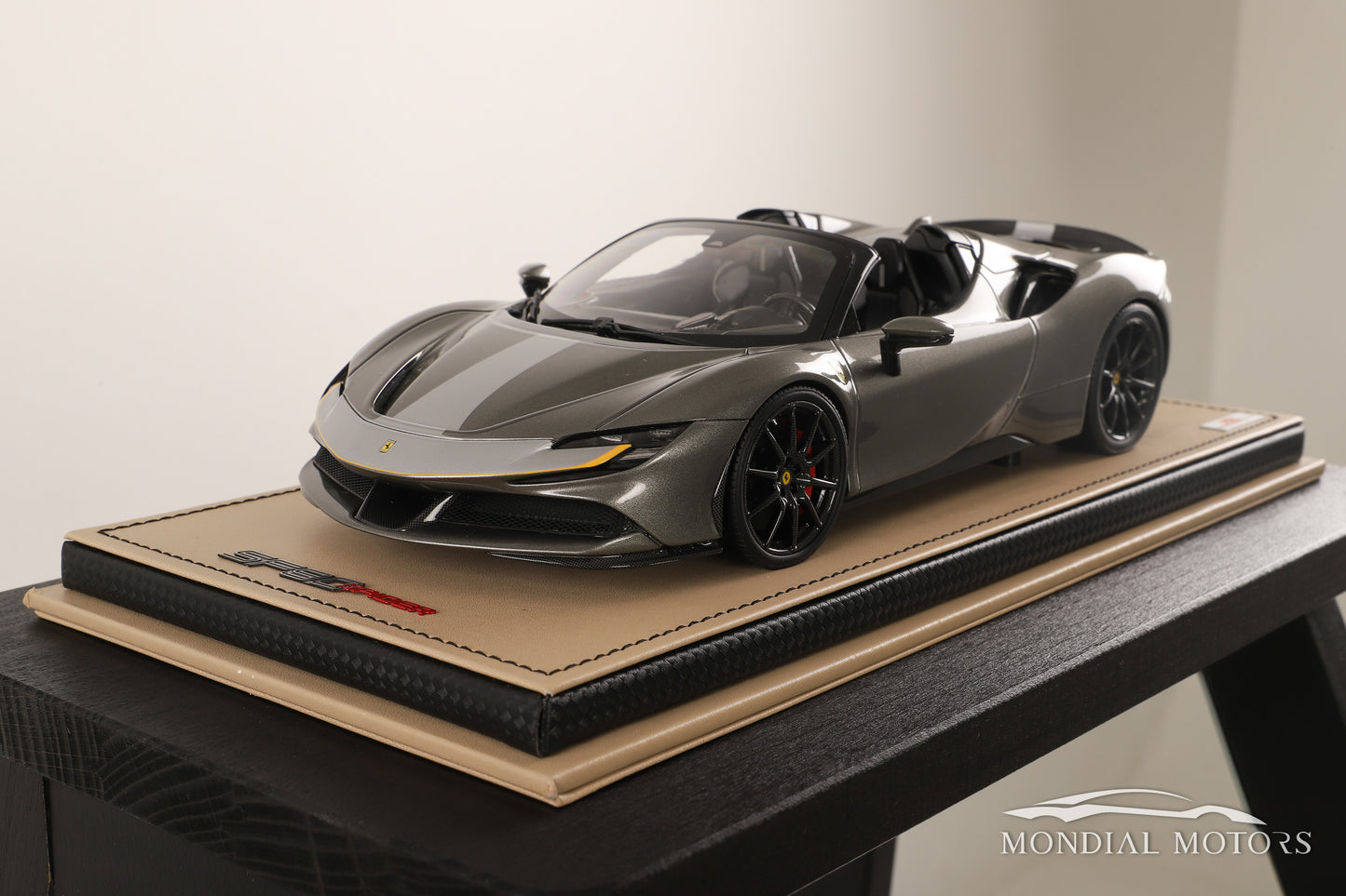 Ferrari SF90 Spider 1:18