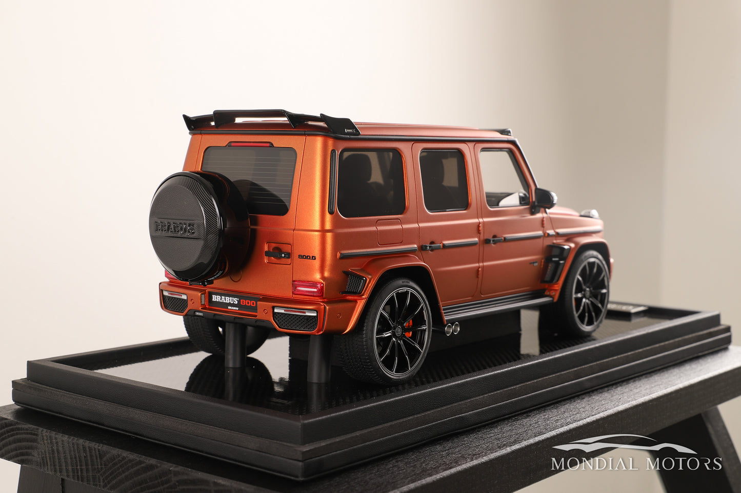 Mercedes-AMG G63 BRABUS 800 1:18