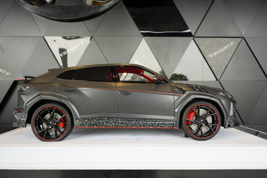 Mansory Urus (Carbon Red)