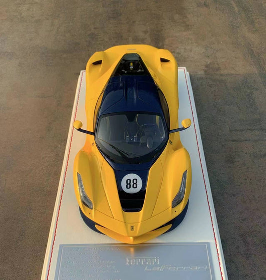 Ferrari LaFerrari (Matt Yellow) 1:18 scale
