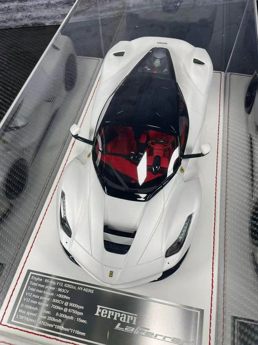 Ferrari LaFerrari (White) 1:18 scale