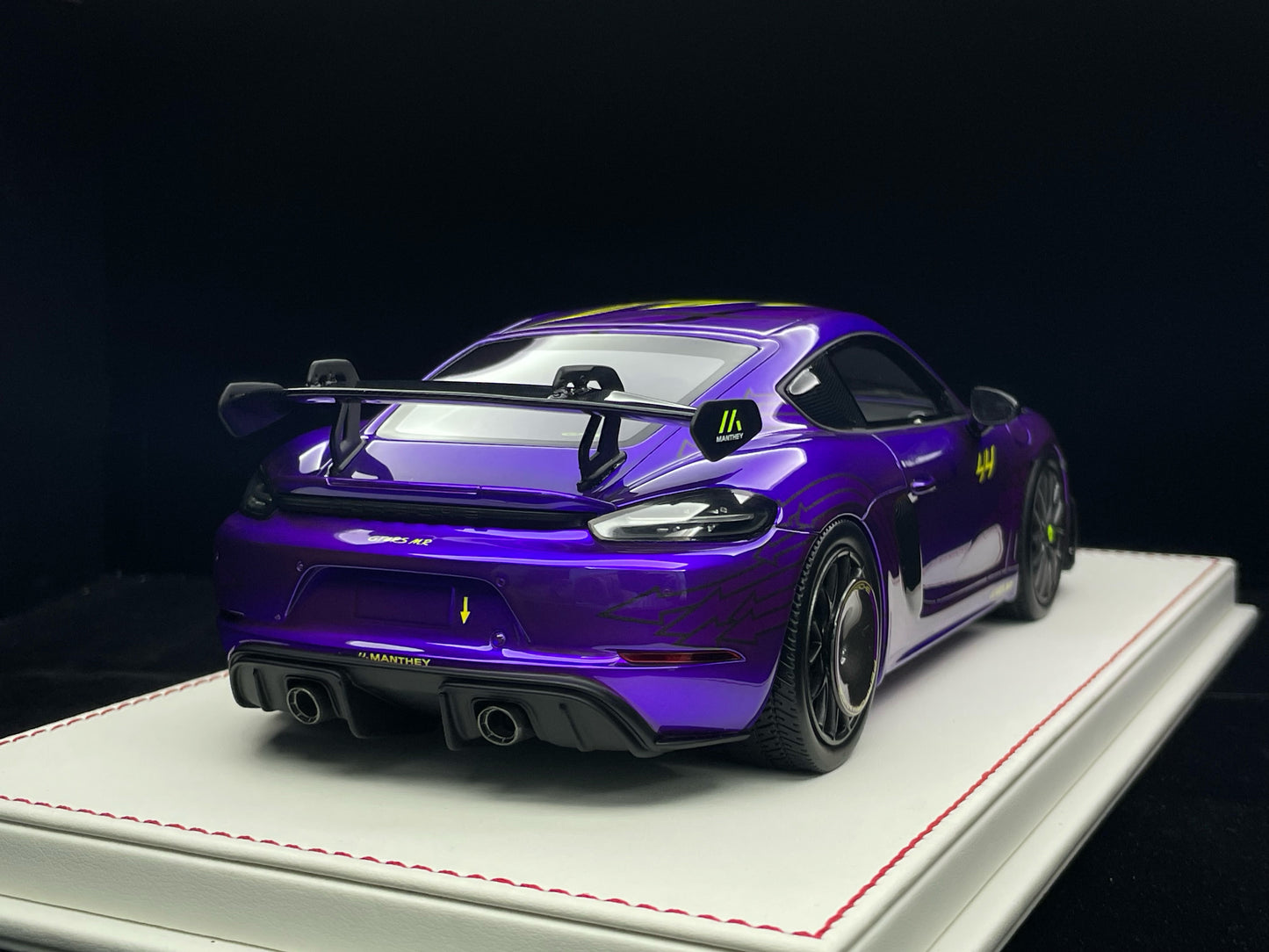 Porsche 911 GT4 RS (Gloss Metallic Purple)