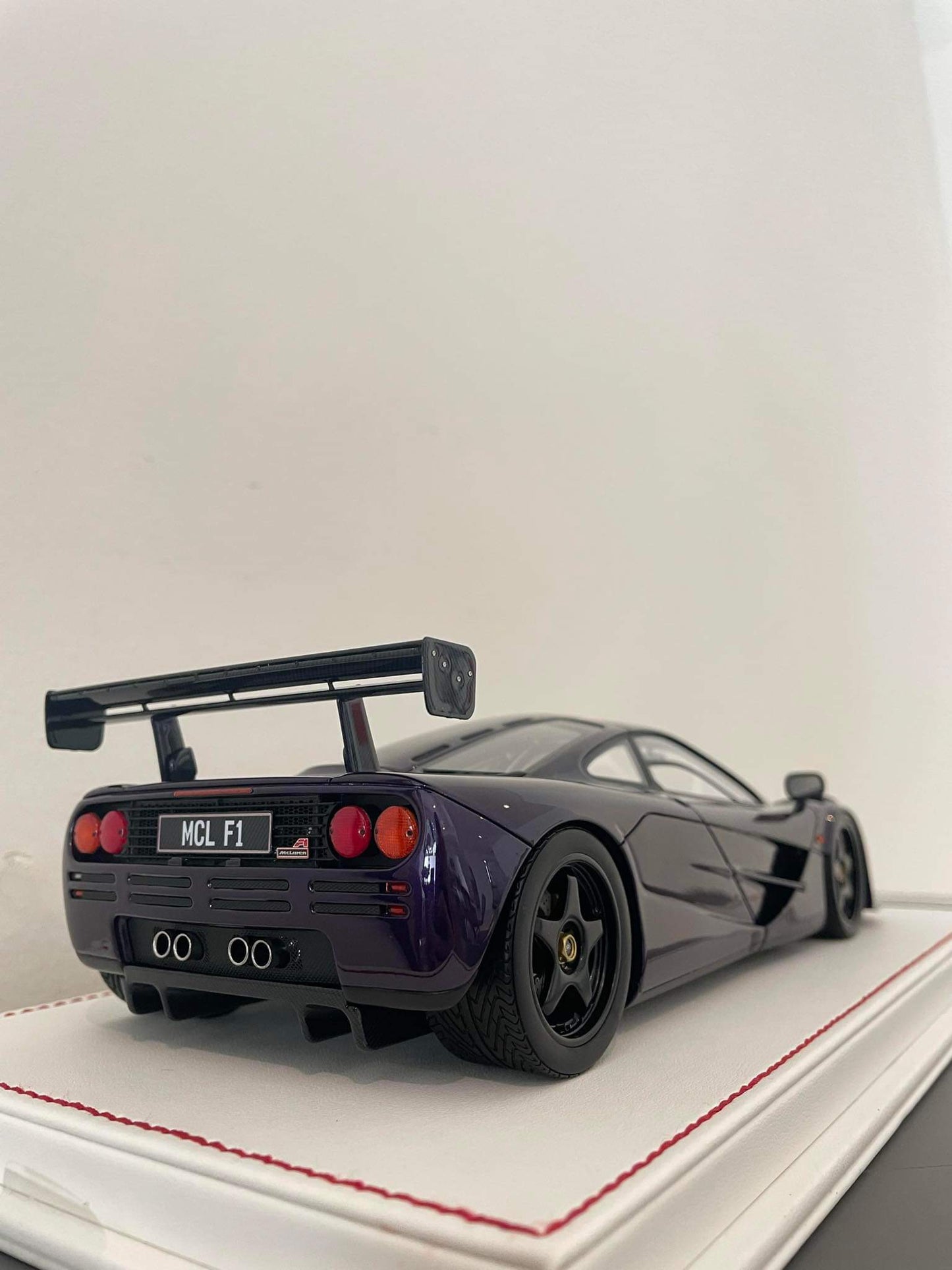 McLaren F1 LM-Specification (Dark purple)
