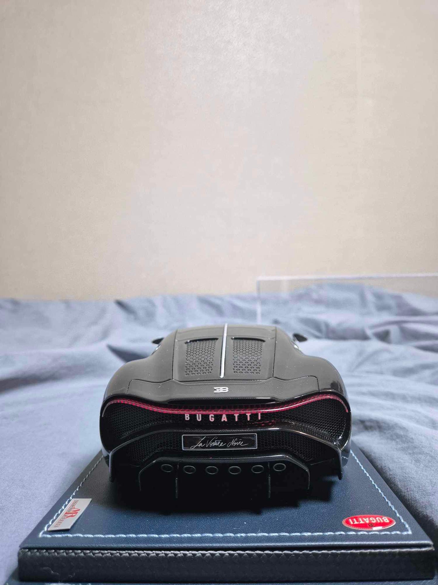 Bugatti La Voiture Noire 1:18 scale