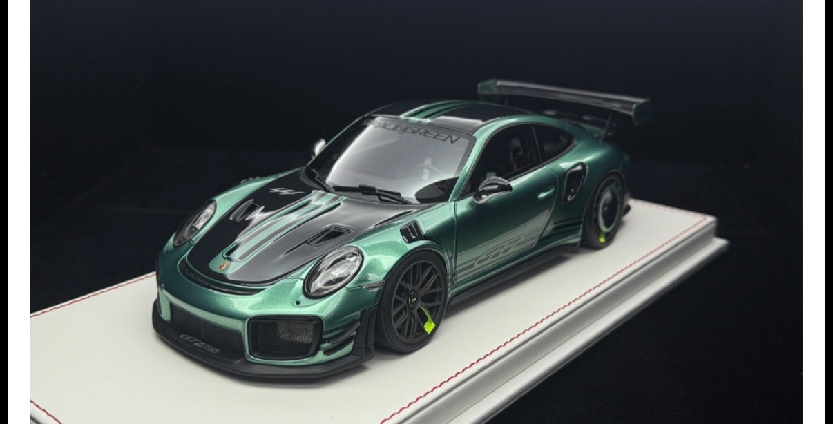 Porsche 911 GT2 RS MR (Green)