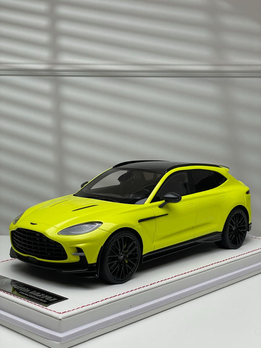 Aston Martin DBX707 (Acid Green)