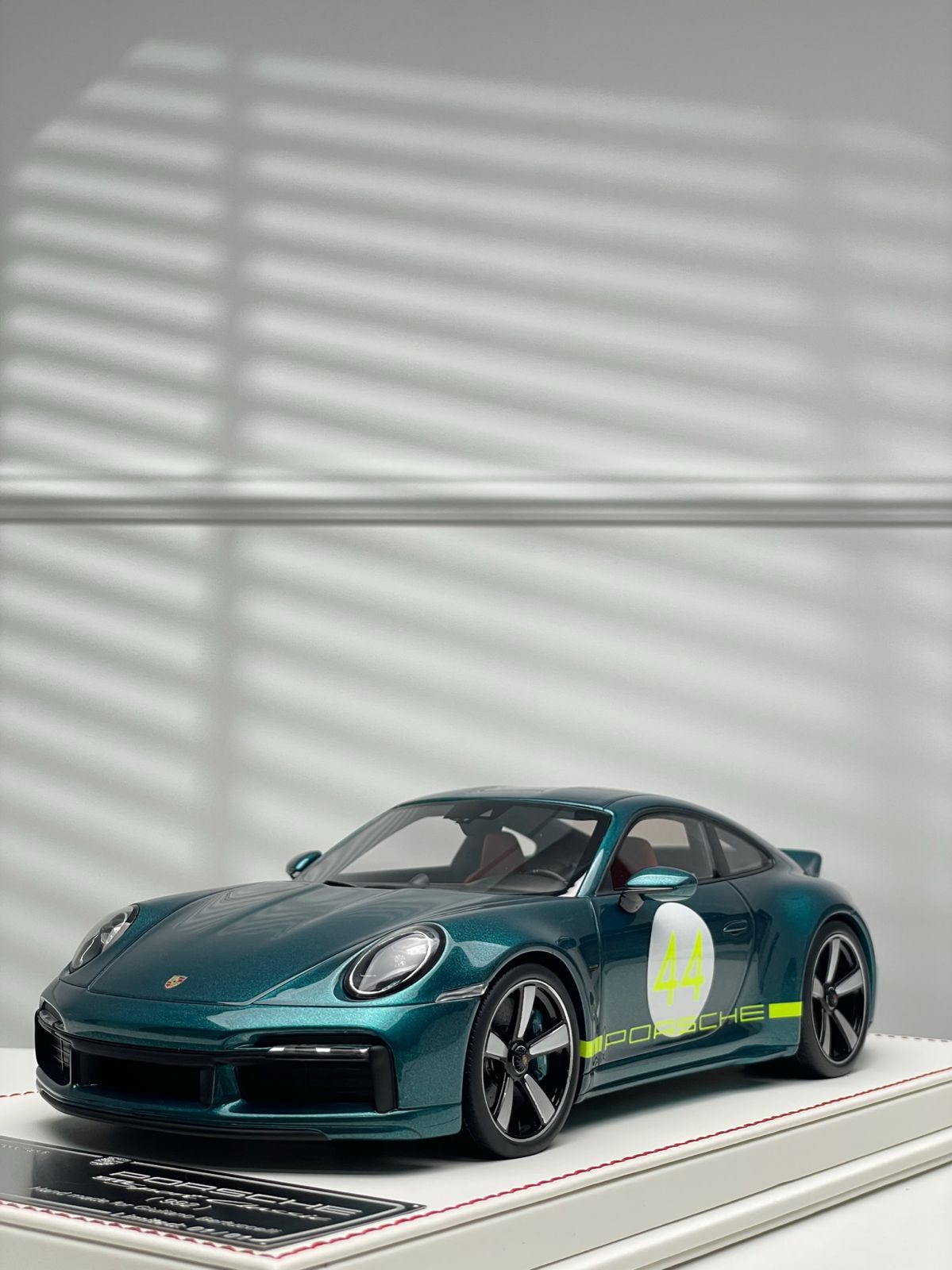 Porsche 911 Sport Classic (Metallic Green)