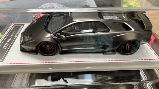 Lamborghini Diablo (Matt Chrome Grey) 1:18 scale