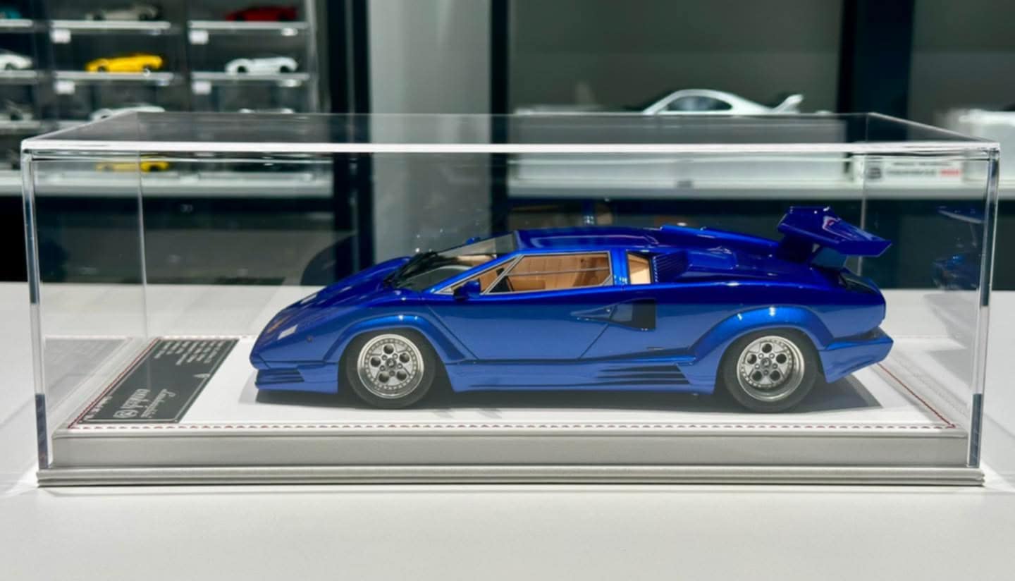 Lamborghini Countach (Blue)