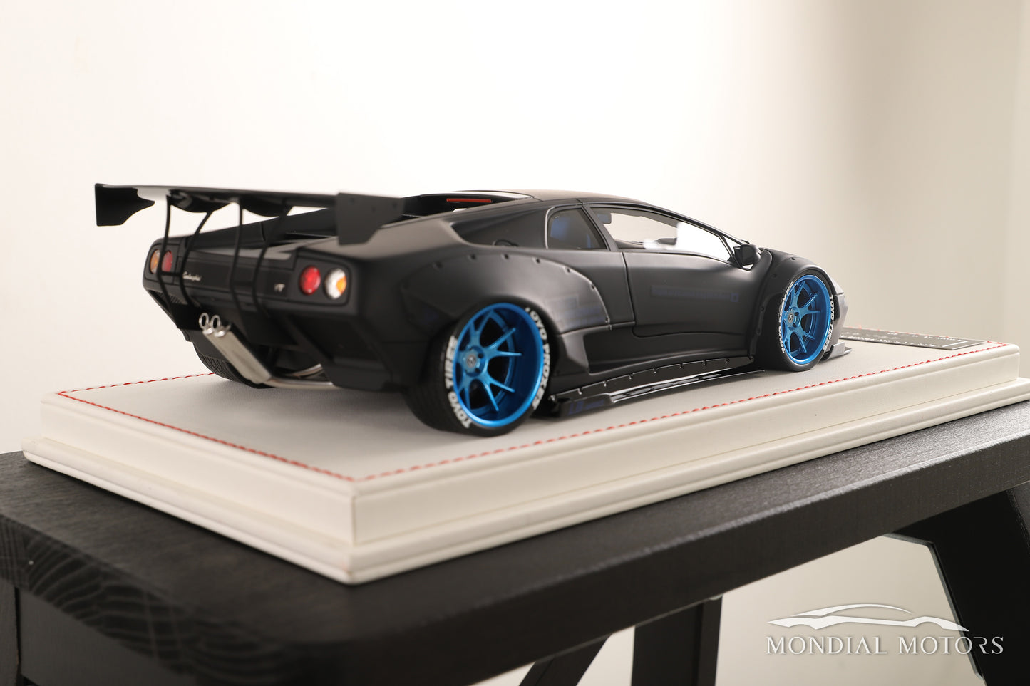 Lamborghini Diablo 6.0 Concept LB Performance 1:18