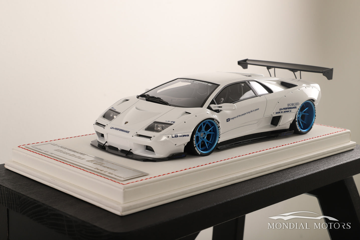 Lamborghini Diablo 6.0 Concept LB Performance 1:18