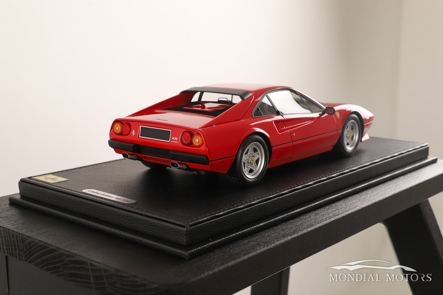 Ferrari 208 GTB Turbo 1:18